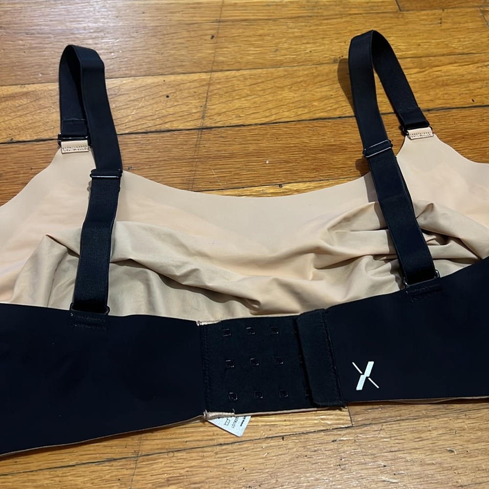 Knix The Evolution Wireless Bra In Black, Size 8 - image 8